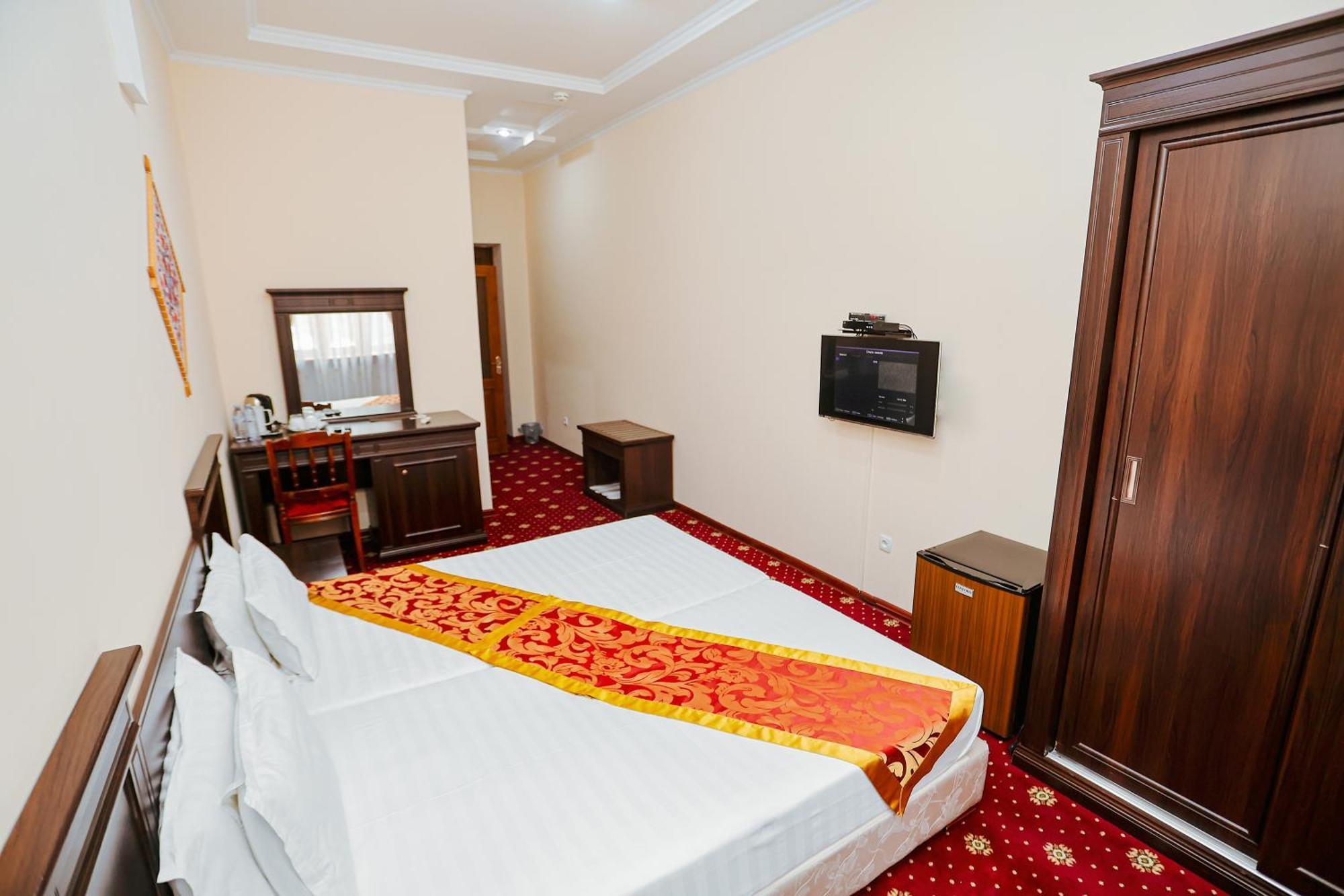Hotel Yangi Sharq Samarkand Exterior foto
