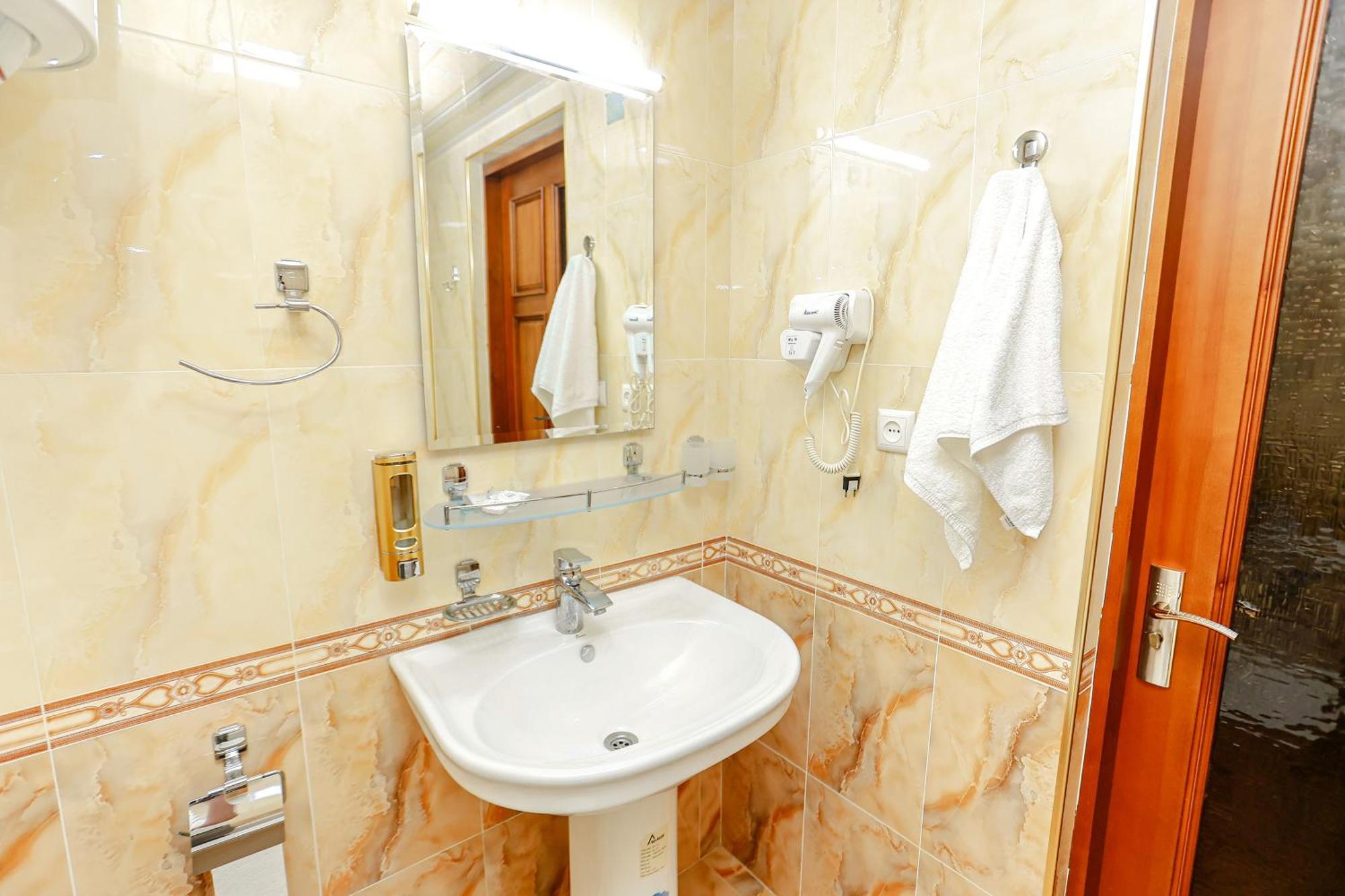 Hotel Yangi Sharq Samarkand Exterior foto